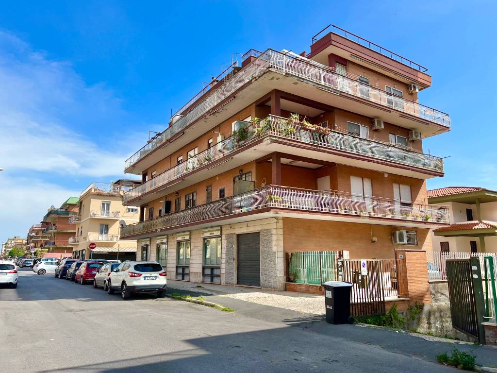 Appartamento a Ladispoli in Via Flavia - Foto 4