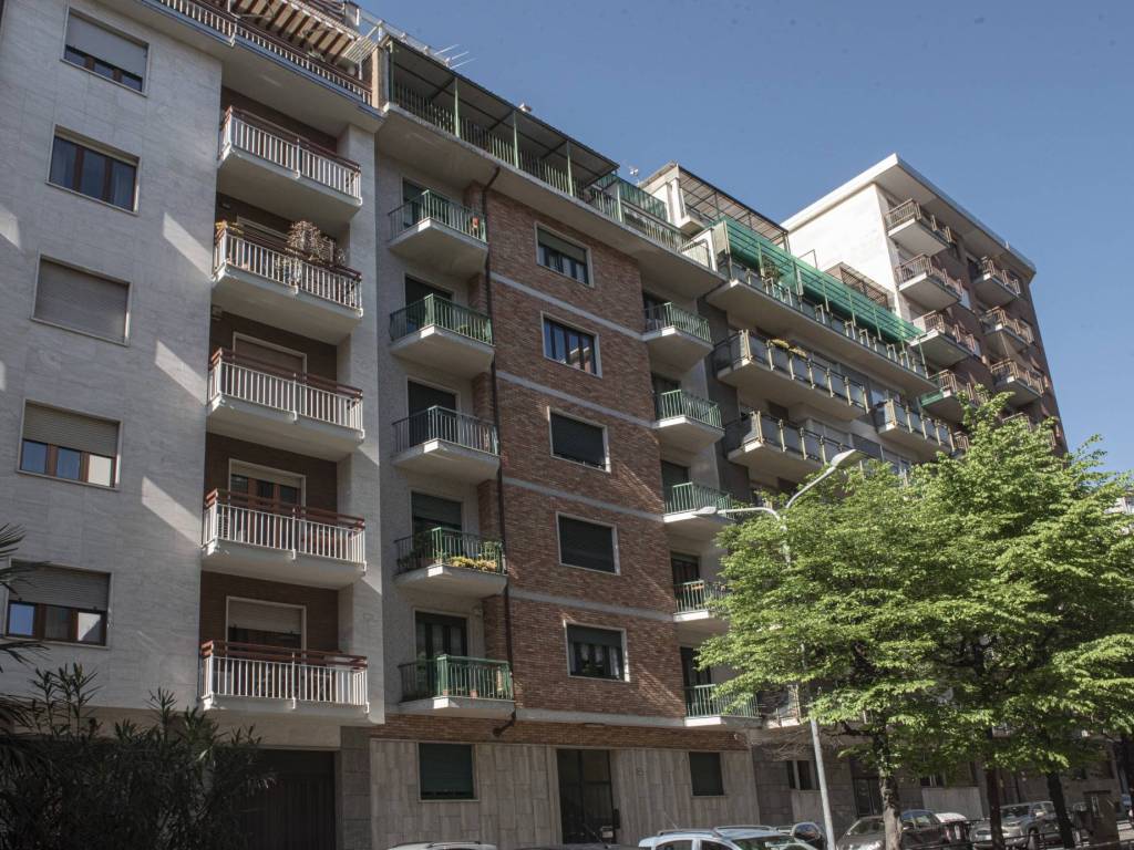 Appartamento a Torino in Corso Orbassano - Foto 1