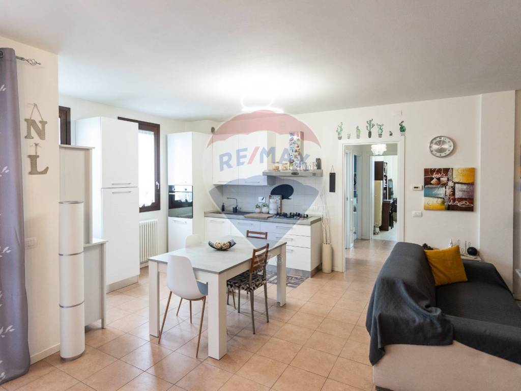 Appartamento a Fidenza in Via Partigiani Fidentini - Foto 4