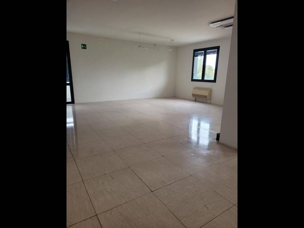 Immobile a Noventa padovana in Via Kennedy 13 - Foto 2