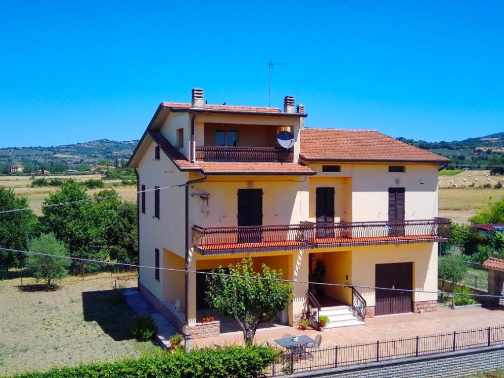 Villa a Bastia umbra in Via Campiglione - Foto 2