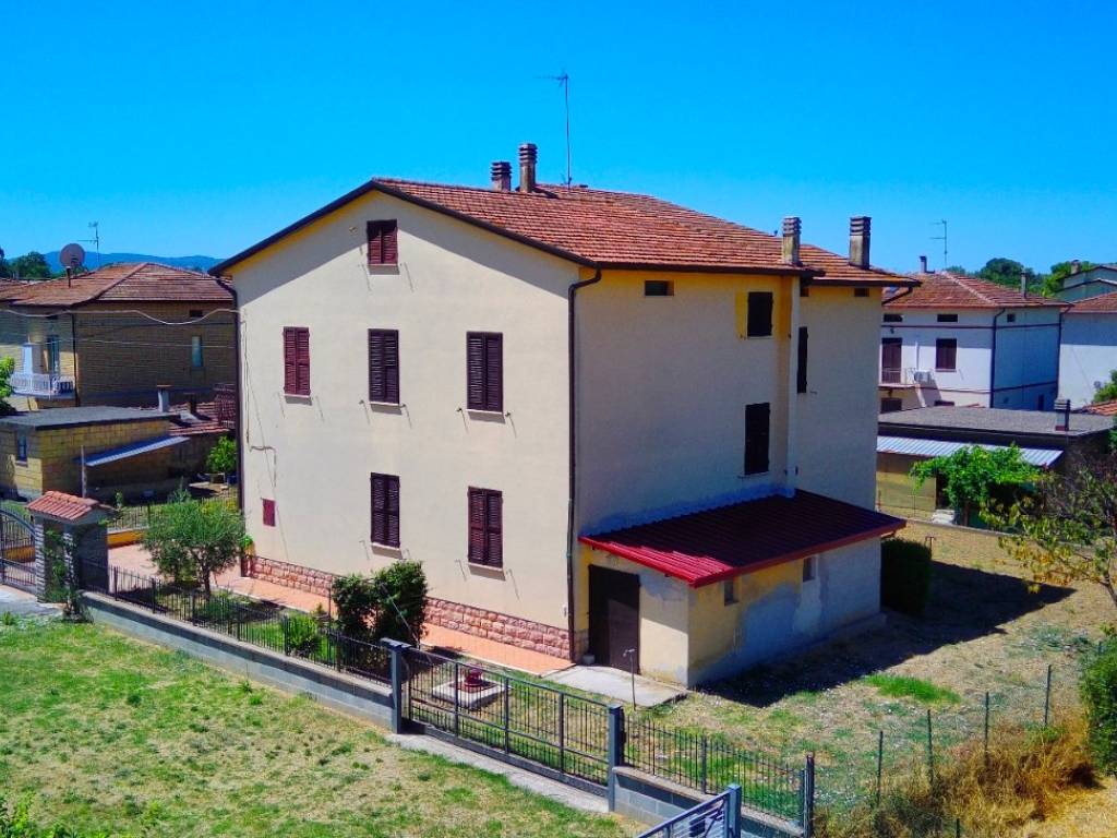 Villa a Bastia umbra in Via Campiglione - Foto 3