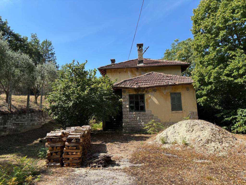 Villa a Acquasanta terme in Frazione Centrale - Foto 3