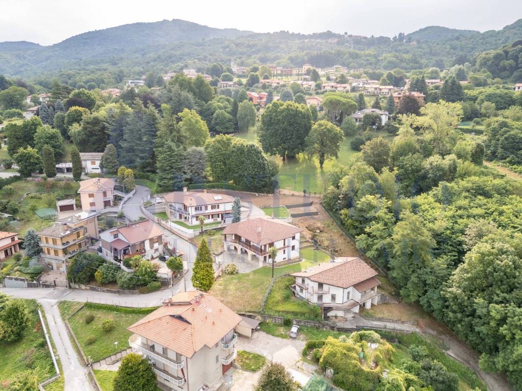 Villa a Dolzago in Via Don E. Ronchi, 18 - Foto 4