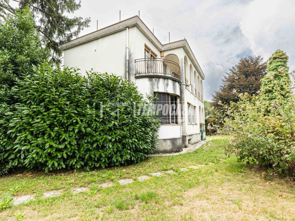 Villa a Oggiono in Via per Galbiate - Foto 5