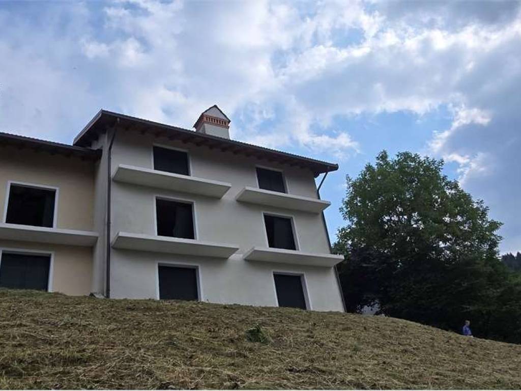 Villetta a schiera a Sovramonte in strada provinciali 39 - Foto 2