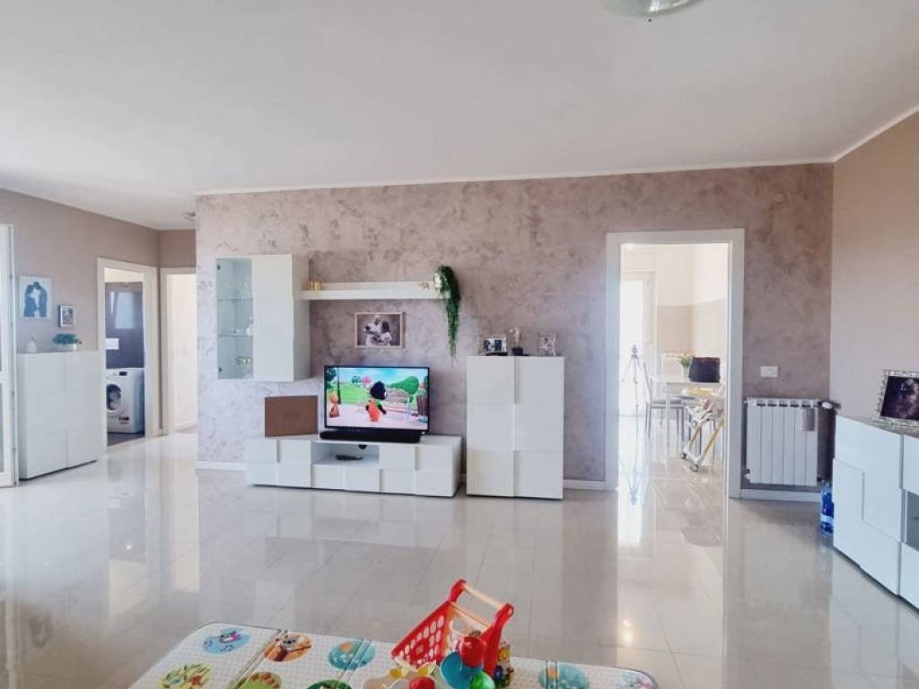 Appartamento a Aprilia in VIA EDUARDO DE FILIPPO, 14 - Foto 4