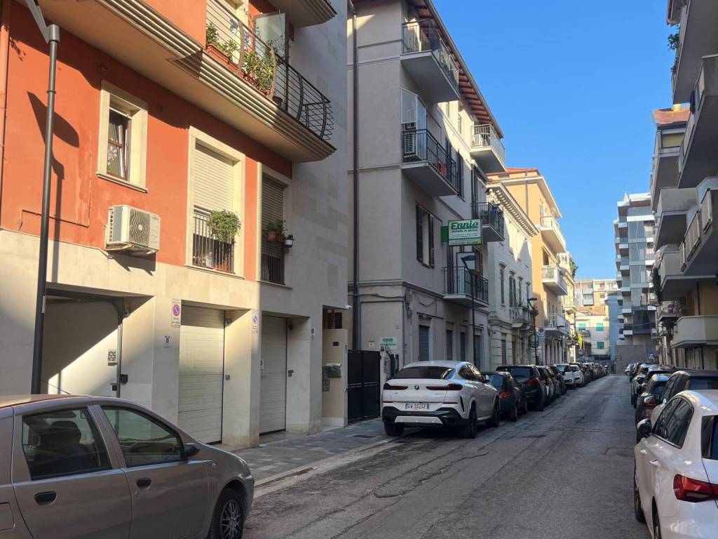 Box / garage a Pescara in Via Carlo Poerio, 46 - Foto 4