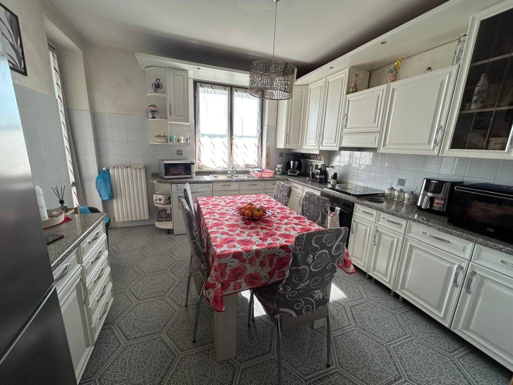Appartamento a Alessandria in Via Padre Pio - Foto 3