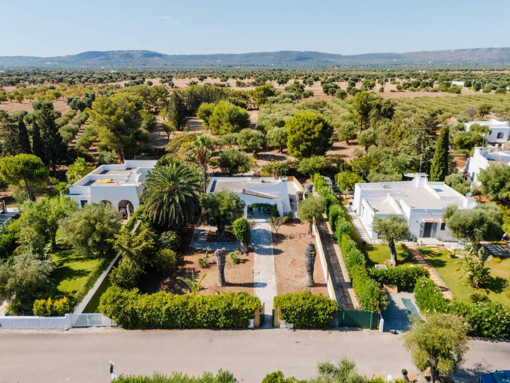 Villa a Ostuni in CONTRADA ROSAMARINA, 152 - Foto 2