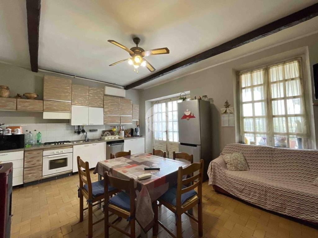 Casa indipendente a Asti in Frazione Vaglierano Basso, 148 - Foto 3