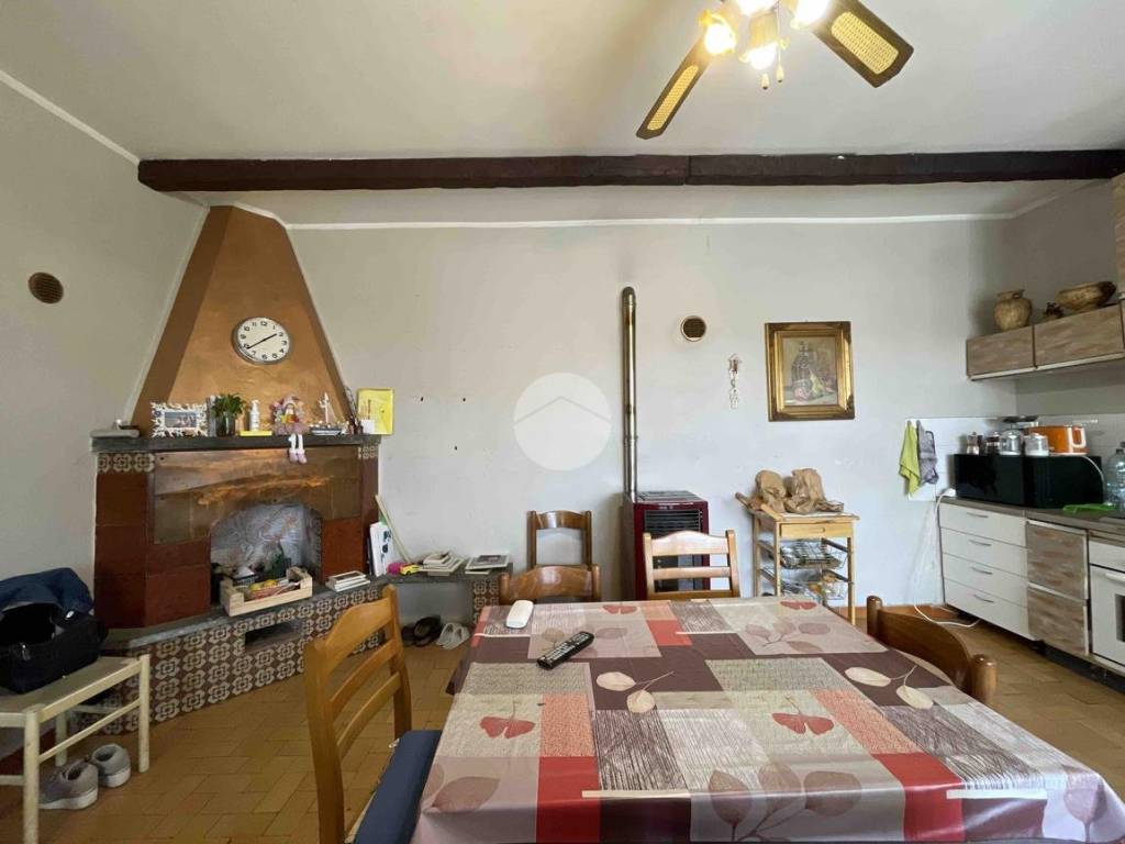 Casa indipendente a Asti in Frazione Vaglierano Basso, 148 - Foto 4