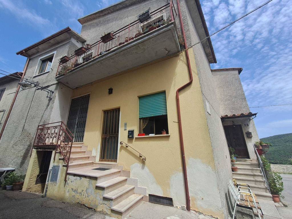 Casa indipendente a Amelia in Strada di Macchie - Foto 5