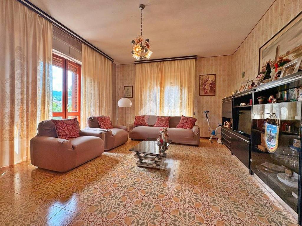 Casa indipendente a Cerreto d'esi in Via Giuseppe Garibaldi, 11 - Foto 5