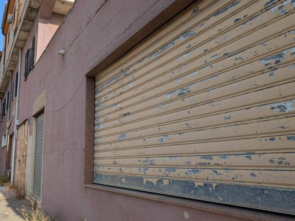 Palazzo / stabile a Crotone in SS106 - Foto 5