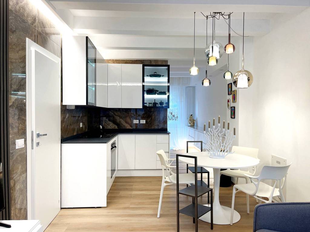 Appartamento a Riccione in Viale Maria Ceccarini, 88 - Foto 4