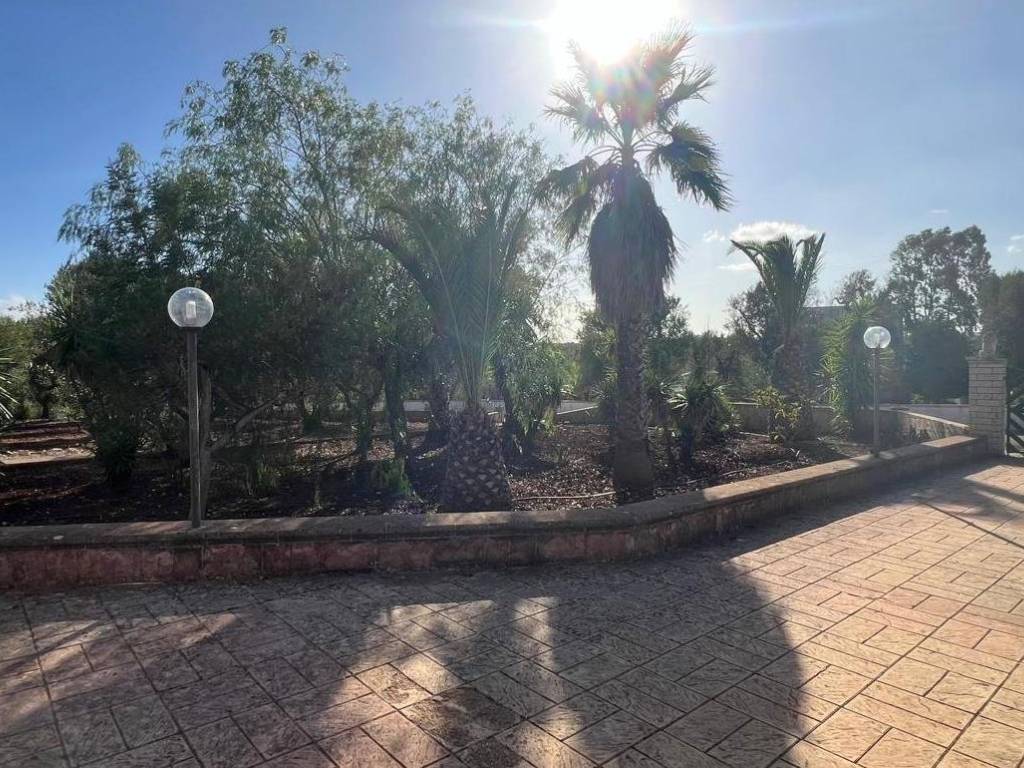 Villa a Ceglie messapica in SS581 - Foto 4