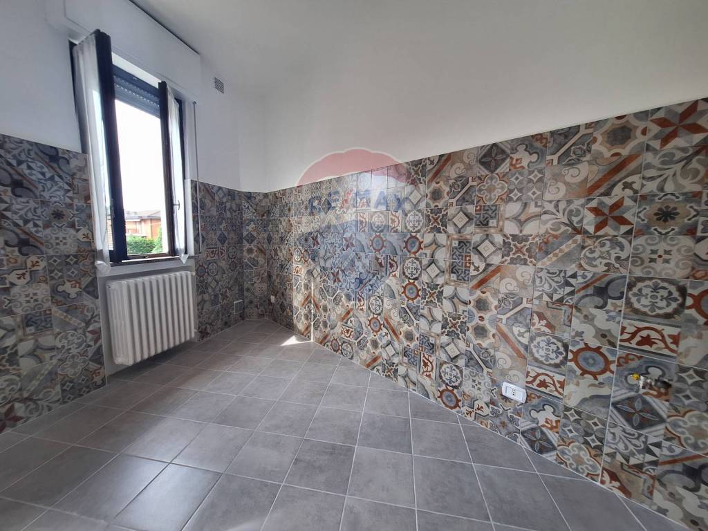 Casa indipendente a Tradate in VIA BIANCHI GIACOMO, 43 - Foto 3