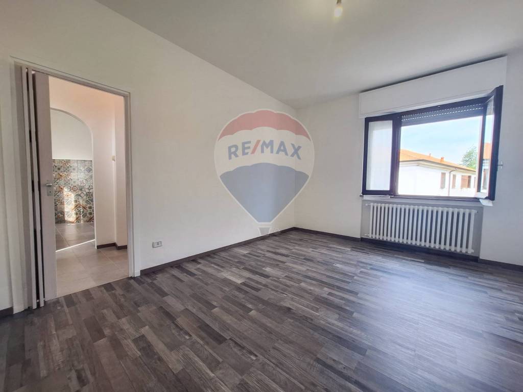 Casa indipendente a Tradate in VIA BIANCHI GIACOMO, 43 - Foto 5