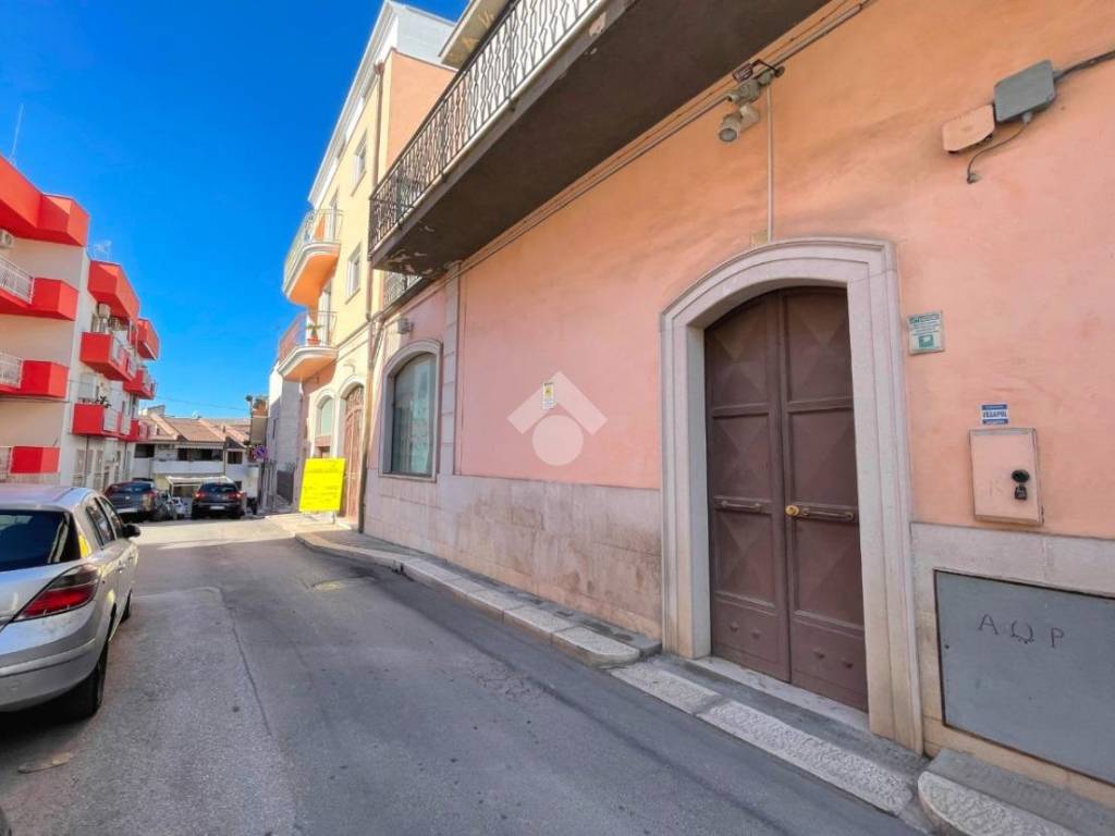 Appartamento a Canosa di puglia in Via Goito, 12 - Foto 2