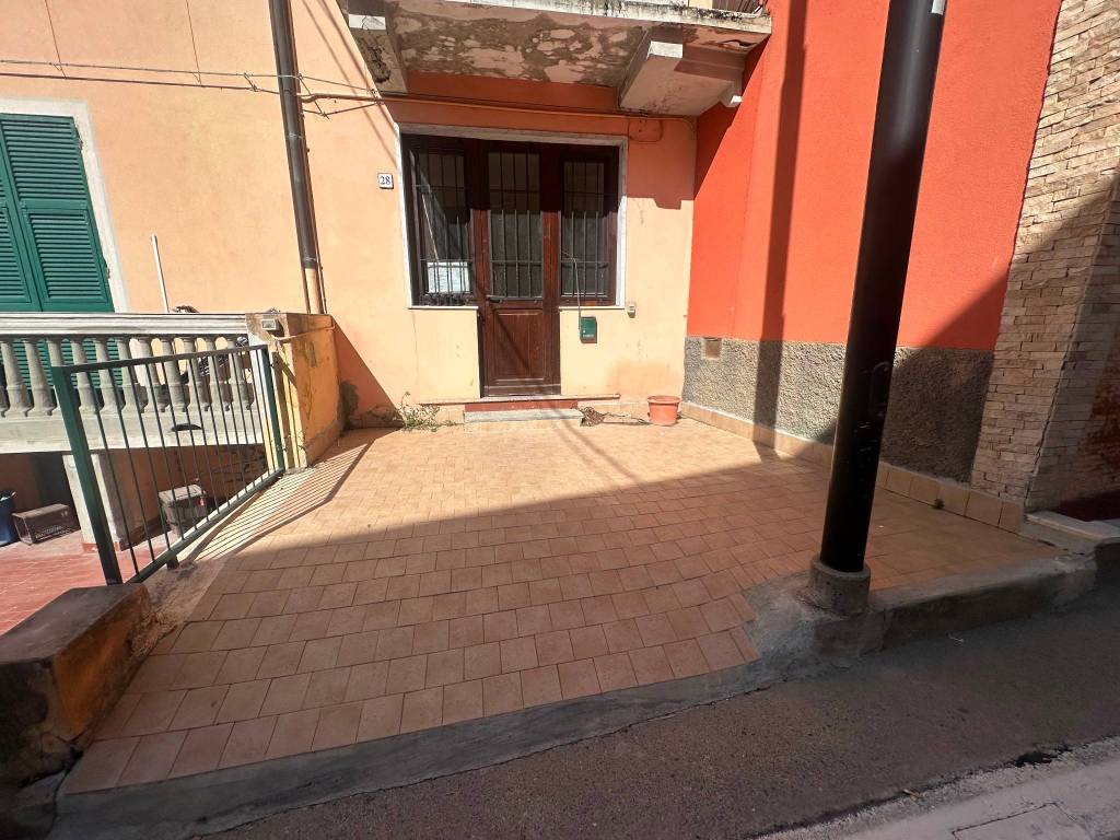 Appartamento a Cogoleto in Via Gregorio Calcagno - Foto 3