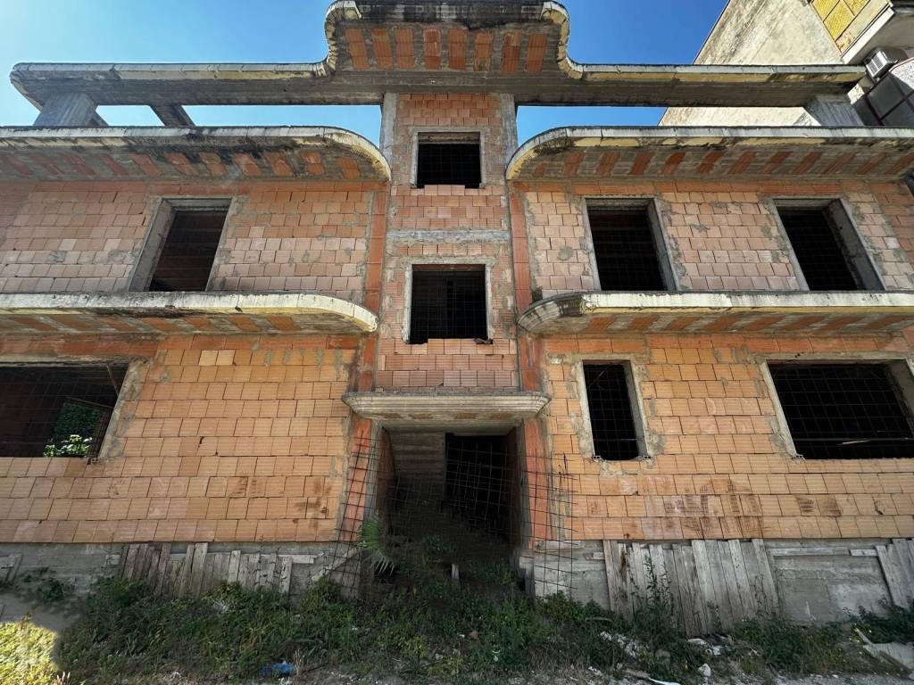 Palazzo / stabile a Maddaloni in Via Brecciame, 89 - Foto 2
