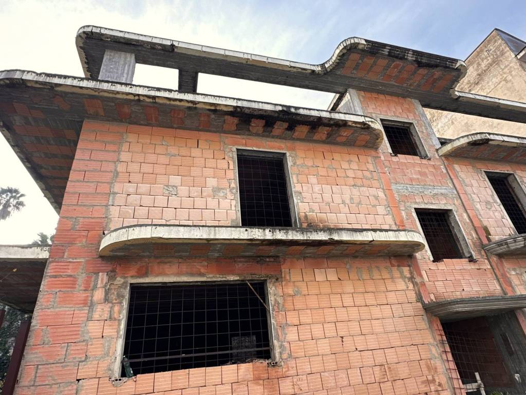 Palazzo / stabile a Maddaloni in Via Brecciame, 89 - Foto 3