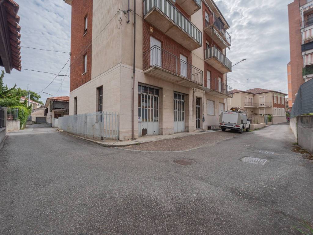 Box / garage a Asti in Via Ferdinando Gabotto, 22 - Foto 4