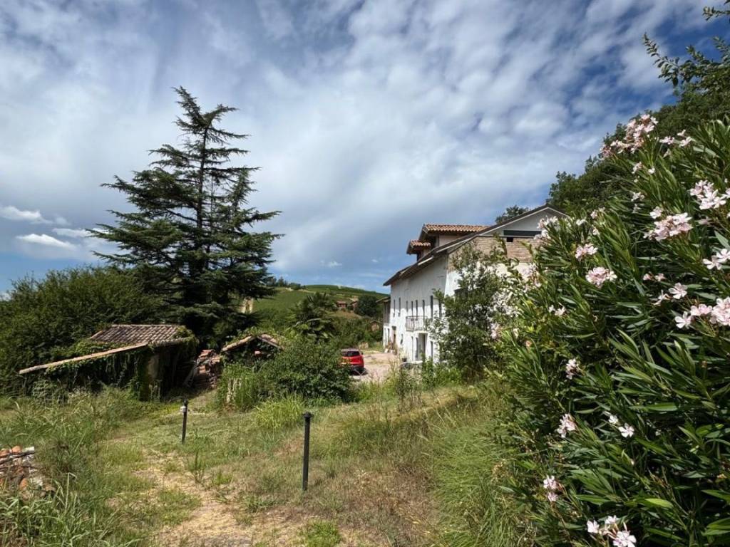 Villa a Nizza monferrato in Strada Gavarra - Foto 4