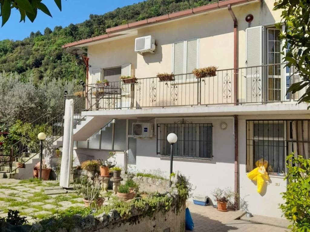 Villa a Amelia in Via Rimembranze, 8 - Foto 3