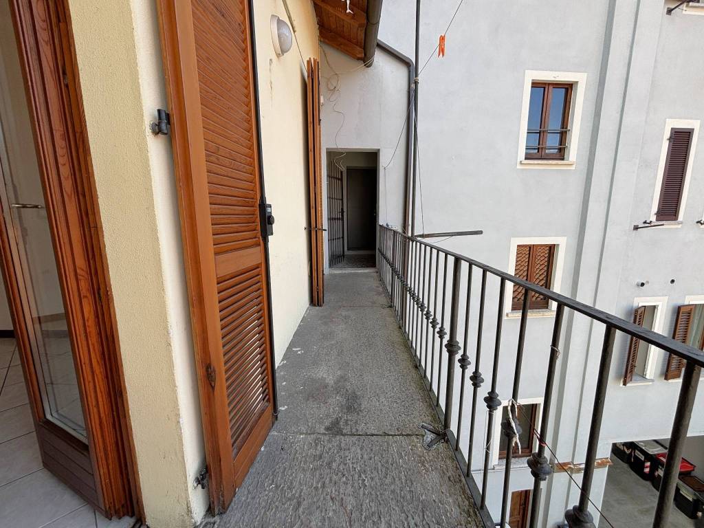 Appartamento a Verbania in Piazza Giacomo Matteotti - Foto 2