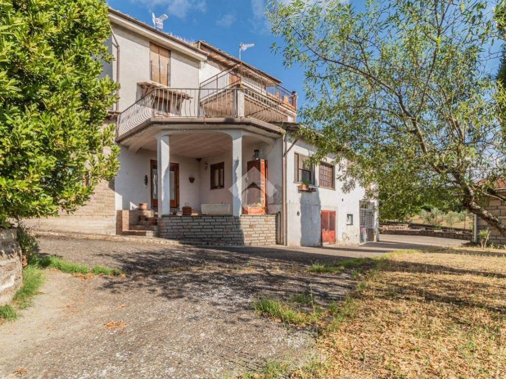 Villa a Vetralla in Via Aurelia Bis, 119 - Foto 2