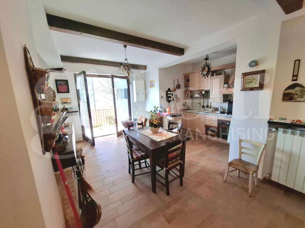 Appartamento a Rocca di cambio in Via Sicinto, snc - Foto 2