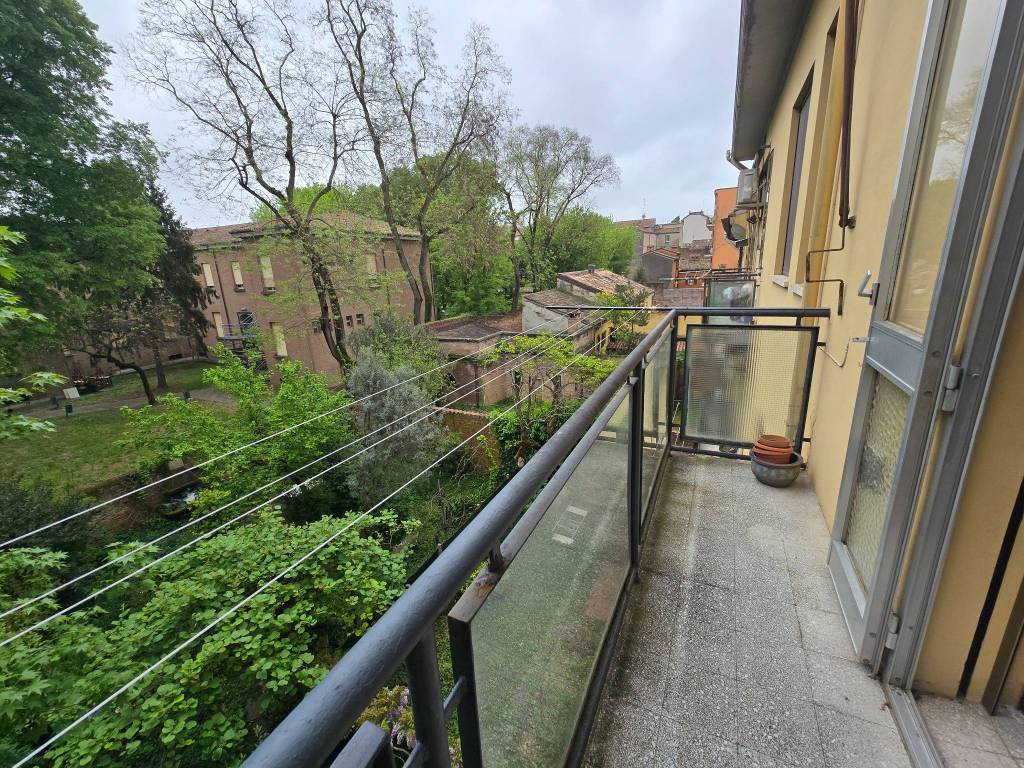 Appartamento a Ferrara in Via Francesco del Cossa - Foto 4