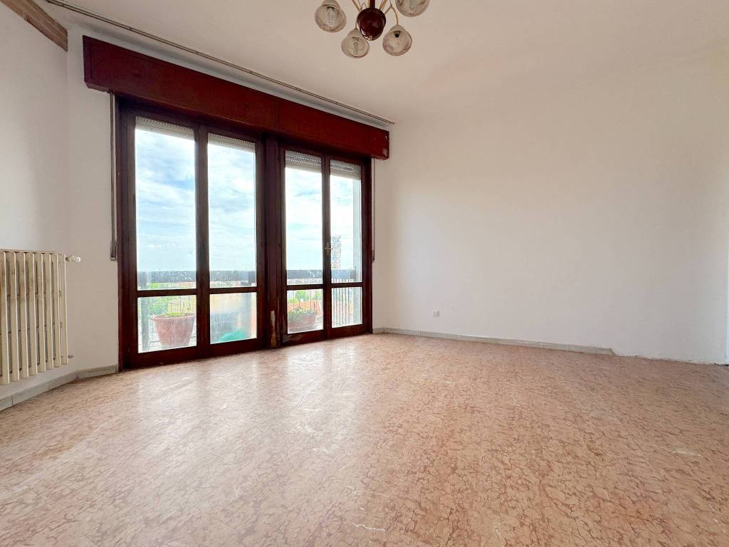 Appartamento a Reggio emilia in Via Giovanni Battista Lulli - Foto 4