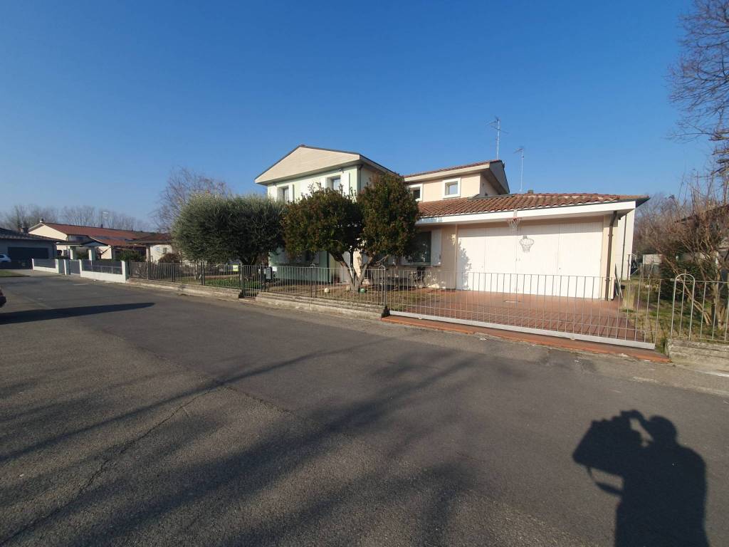 Villa a Fusignano in Via Bruno Buozzi - Foto 4