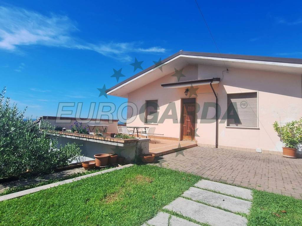 Villa a Cavaion veronese in Via Roma - Foto 3