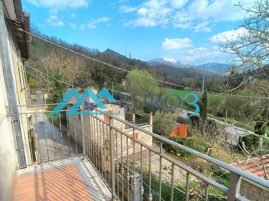 Casa indipendente a Roccafluvione in casacagnano - Foto 2