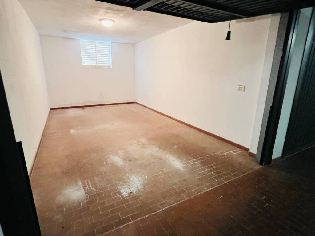 Box / garage a Sanremo in Via Hope, 27 - Foto 4