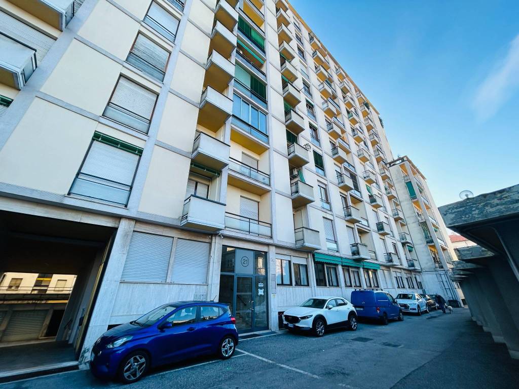 Appartamento a Varese in Via Carlo Rainoldi, 21 - Foto 4