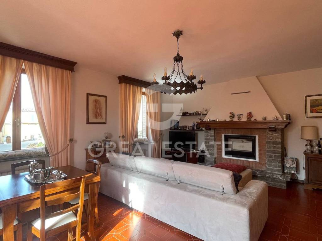 Appartamento a Castelnuovo berardenga in Piazza Giacomo Matteotti - Foto 3