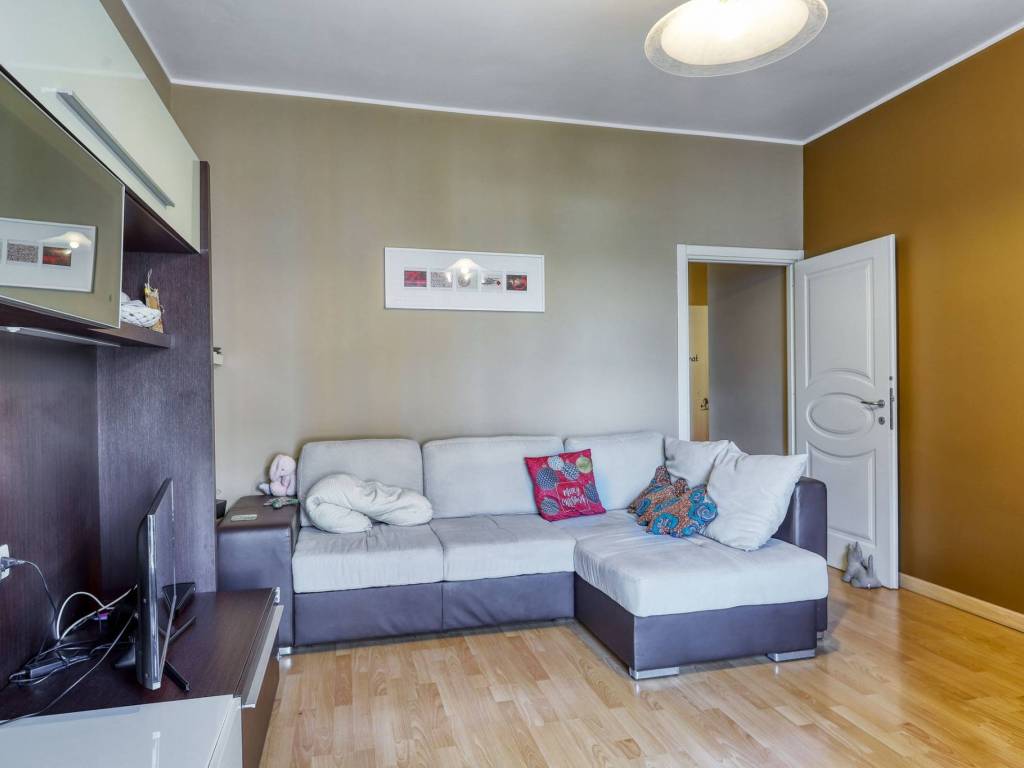 Appartamento a Gallarate in Via Michelangelo Buonarroti - Foto 3