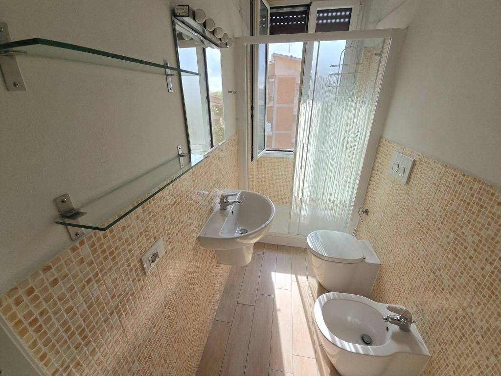 Appartamento a Pavia in Viale Ludovico il Moro - Foto 5