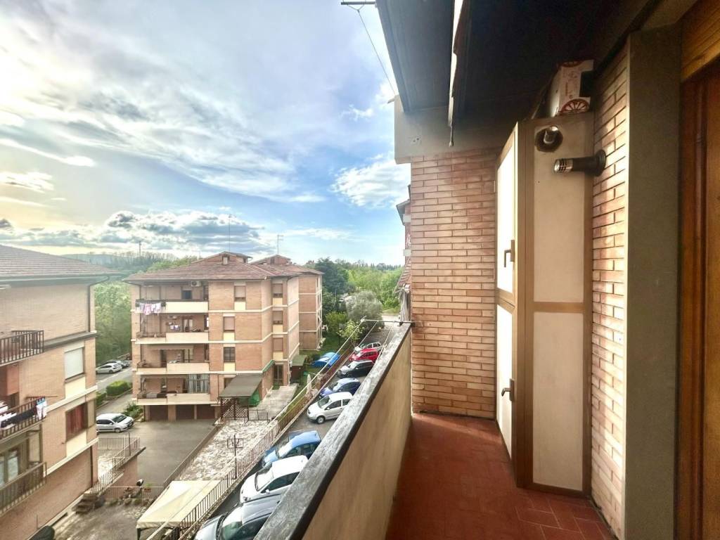 Appartamento a Monteriggioni in Via Val D'Aosta, , 39 - Foto 2