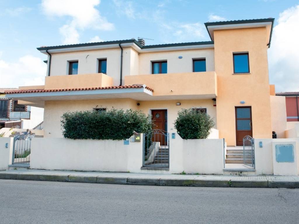 Appartamento a Santa teresa gallura in Via Monte Grappa - Foto 2