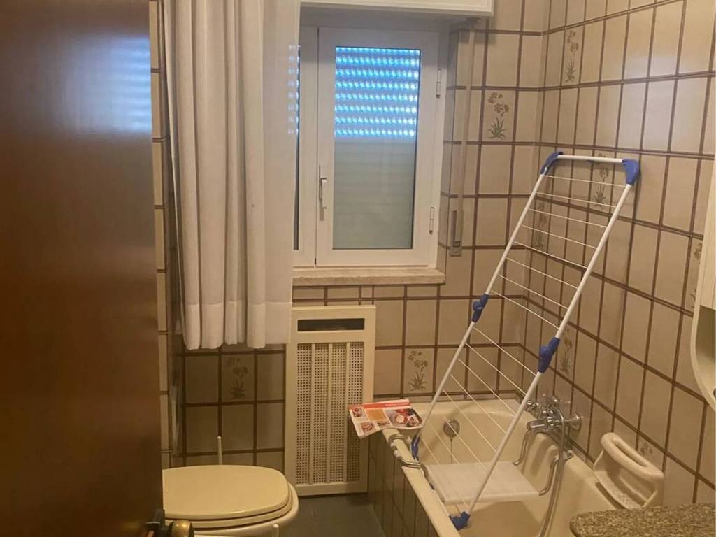Appartamento a Taranto in Via Lago Di Nemi, 86 - Foto 4