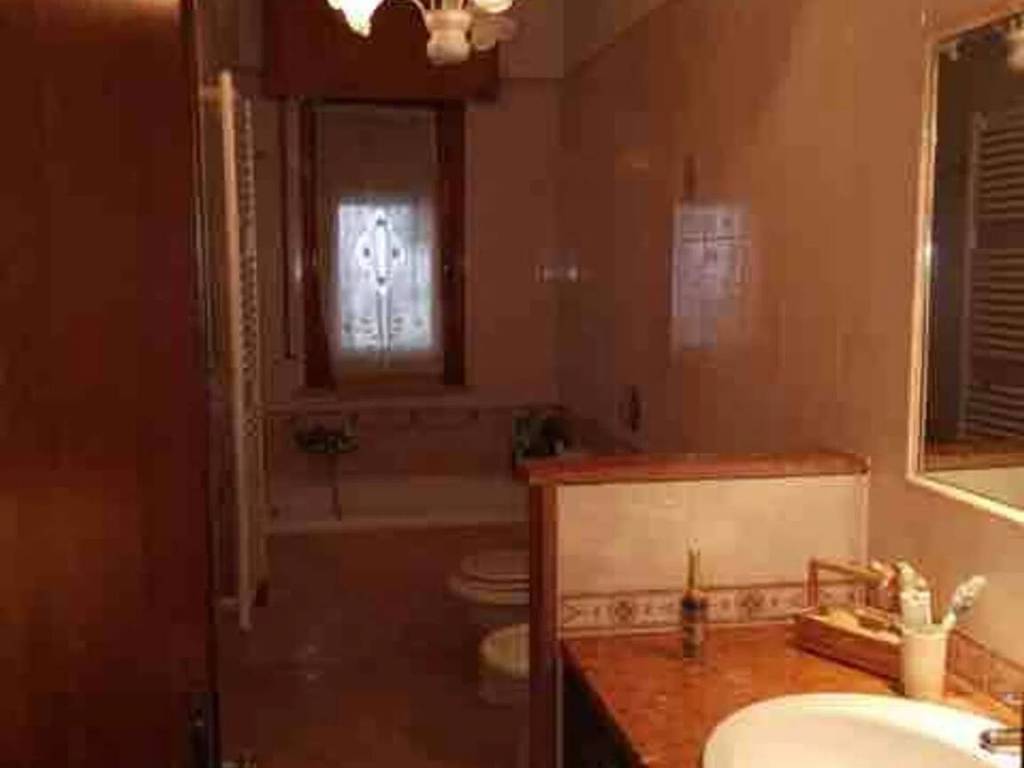 Appartamento a Taranto in Via Raimondello Orsini, 67 - Foto 5