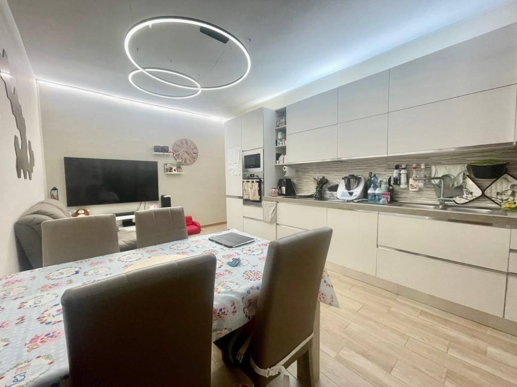 Appartamento a Fenegrò in Via Moro da Fenegrò - Foto 5