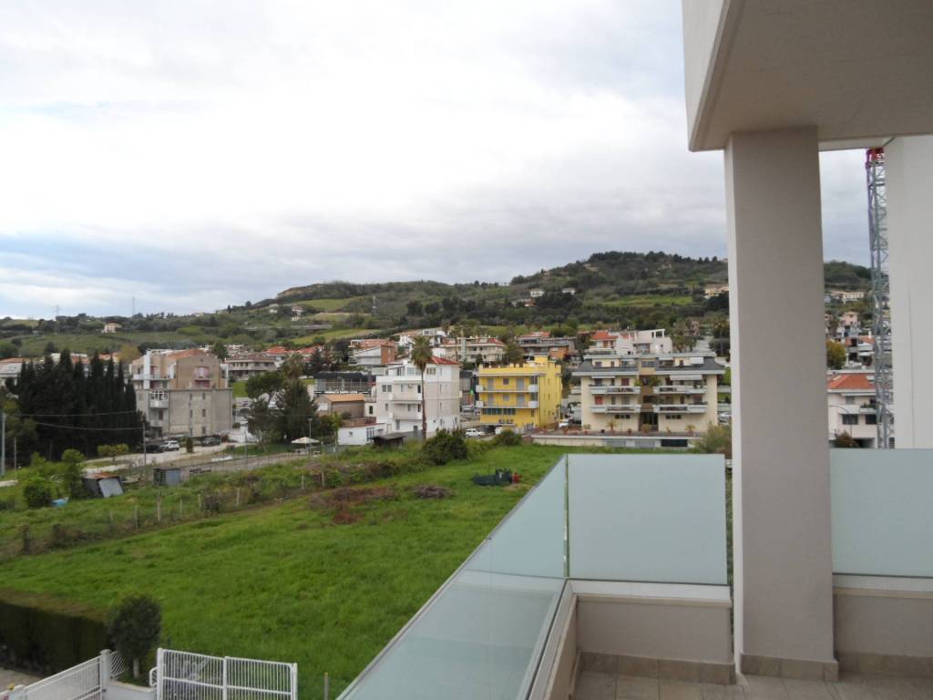 Appartamento a San benedetto del tronto in via Arrigo Serpieri - Foto 4