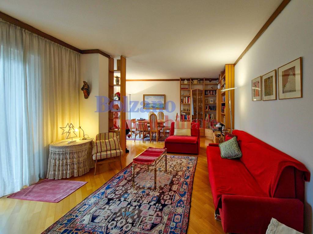 Appartamento a Bolzano in Via Franz von Defregger - Foto 2